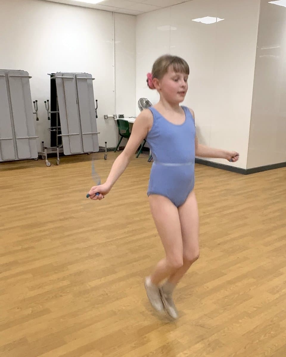 Body Conditioning class at En Pointe Theatre Arts Cardiff, photo 5