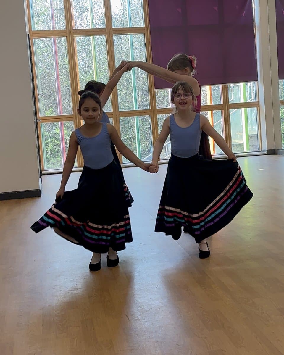 ISTD National Dance class at En Pointe Theatre Arts Cardiff