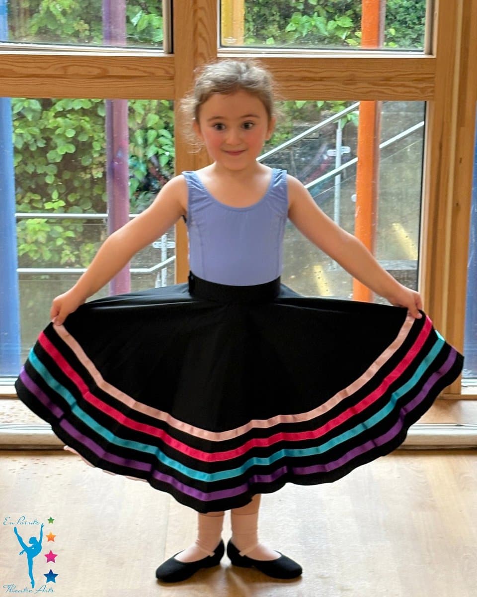 En Pointe Theatre Arts uniform