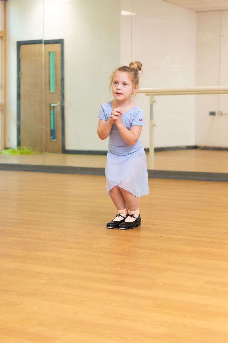 Tap class at En Pointe Theatre Arts Cardiff, photo 1