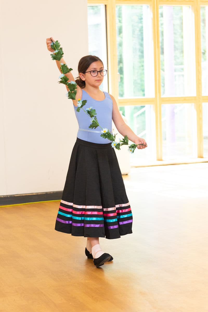 Ballet class at En Pointe Theatre Arts Cardiff, photo 19