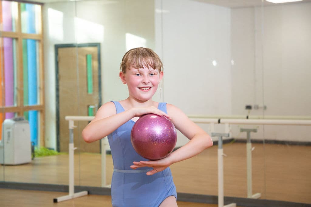 Ballet class at En Pointe Theatre Arts Cardiff, photo 9